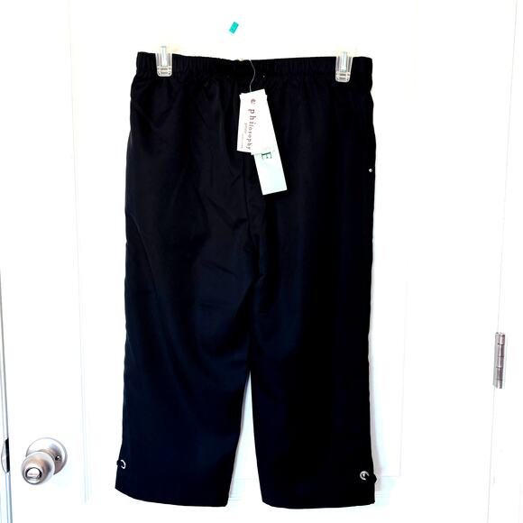 Philosophy NWT Wms Petite Small Pull On Black Midrise Capri Pants Casual - Picture 2 of 9